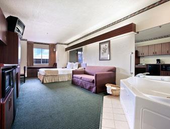 Microtel & By Wyndham Bay
